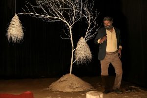 سری دوم گزارش تصویری نمایش "گداز" از شهرستان میناب | سی و هفتمین جشنواره تئاتر استان هرمزگان 27