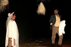 سری دوم گزارش تصویری نمایش "گداز" از شهرستان میناب | سی و هفتمین جشنواره تئاتر استان هرمزگان 25