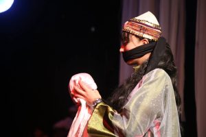 سری اول گزارش تصویری نمایش "بازی نامه کلات" | سی و هفتمین جشنواره تئاتر استان هرمزگان 14